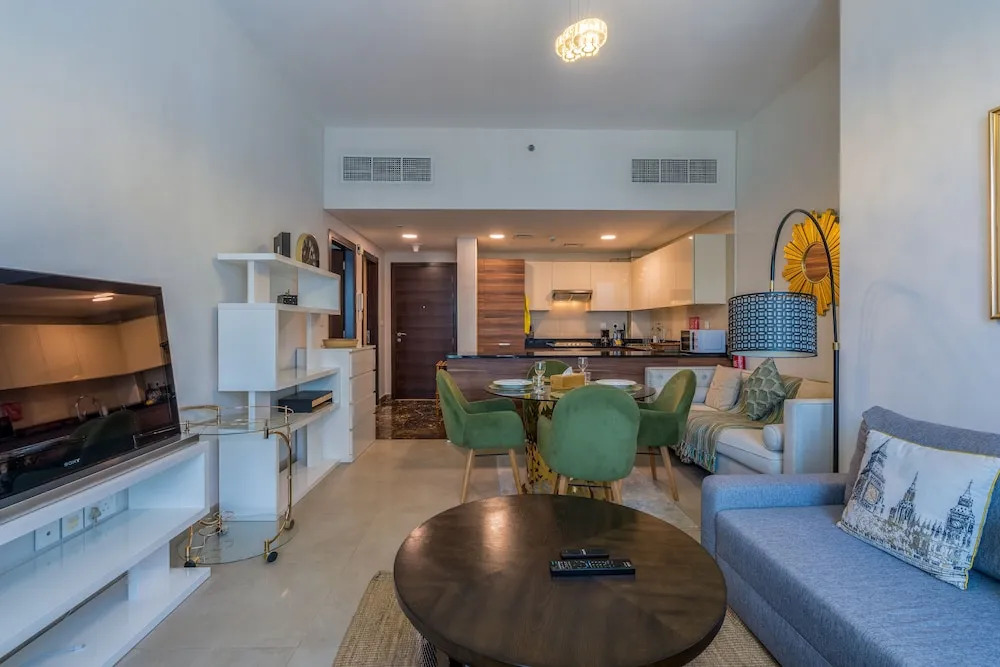 Stunning 1B Apartment With Balcony in Dubai Marina