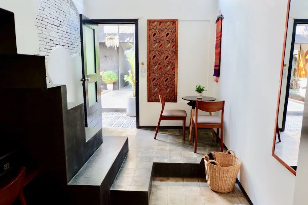 1004 Boutique Hotel