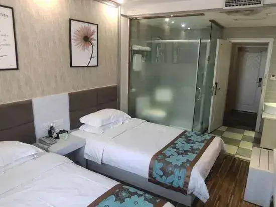 Yingshan New Yaheng Hotel