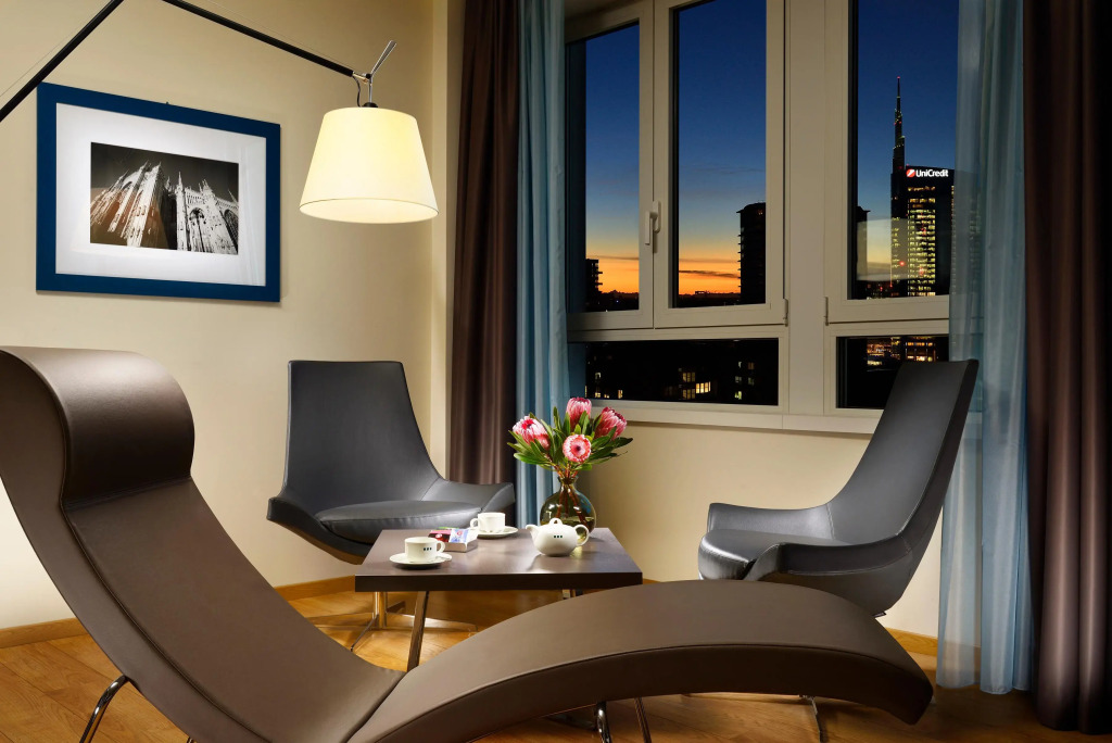 Отель Unahotels Century Milano