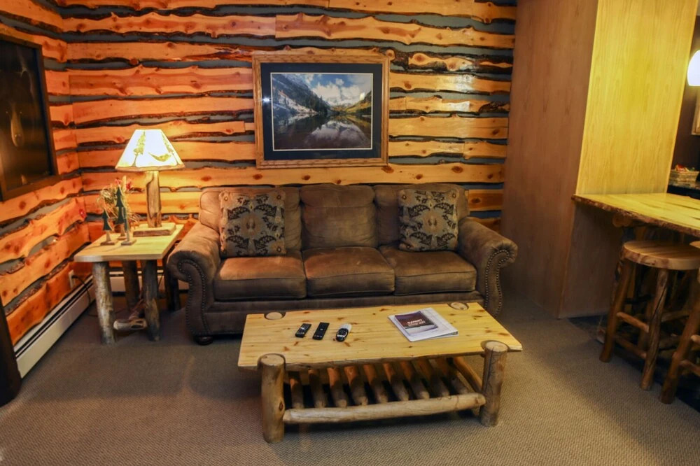 Fawn Valley Inn 1 Bedrooms by Rocky Mountain Resorts