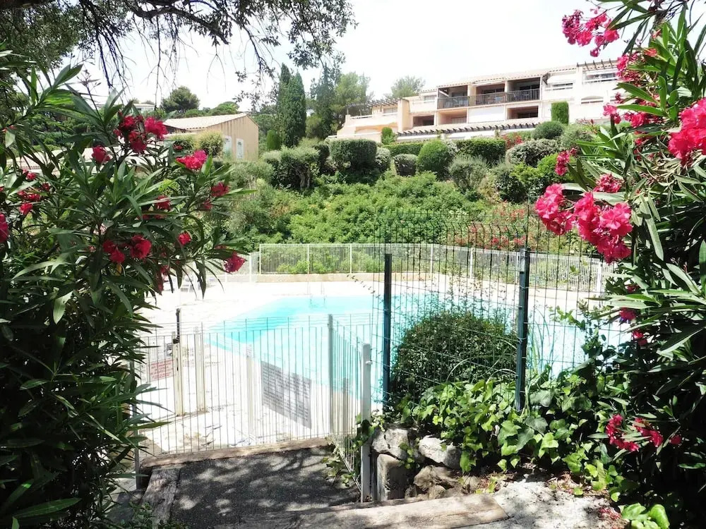 Studio in Sainte-maxime Near Sandy Beaches