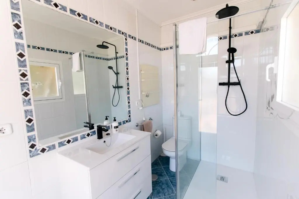 Villa Reyets 4 bed 3 bath Private Pool