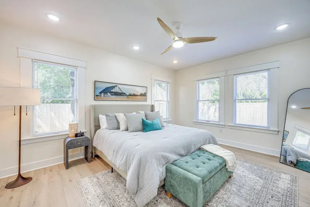 1 Mi to Dtwn: Family Home in San Antonio!