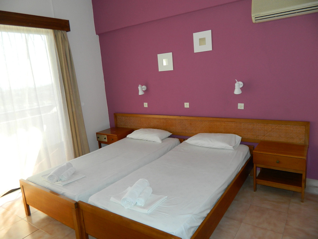 Telhinis Hotel & Apartments