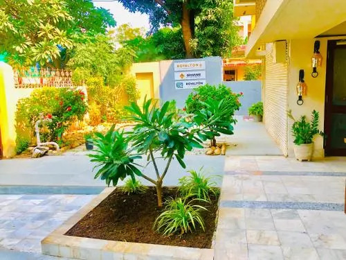 Giovanni Suites Ii