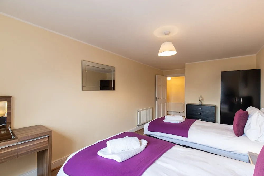 2-bedroom Penthouse, Clockhouse, Hoddesdon