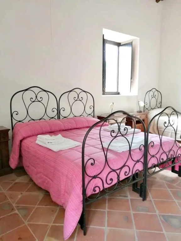 House With 3 Bedrooms In Mascali With Enclosed Garden 10 Km From The Beach