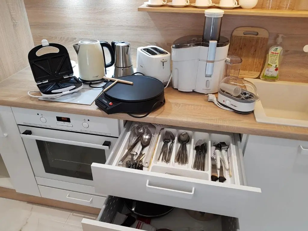 HaPPy InnSide, Free Parking, Self check-in 7x24h, AC