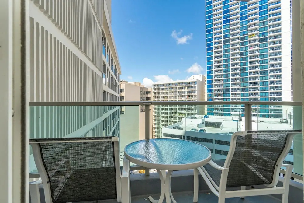 Ala Moana #1132