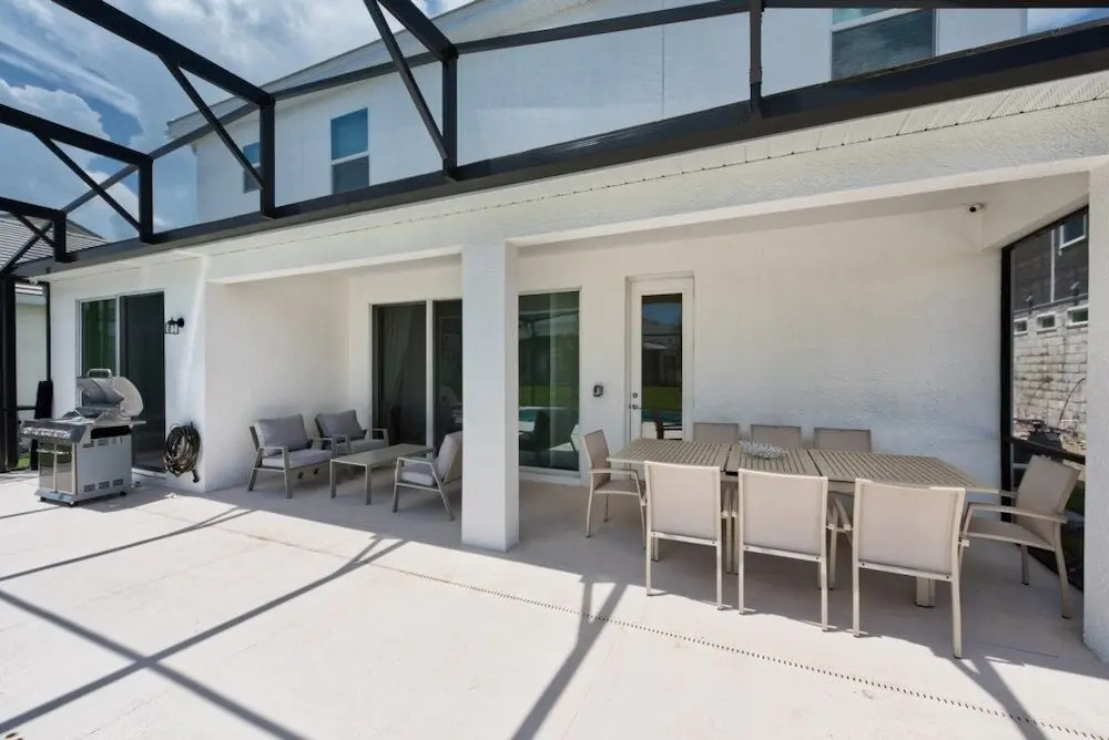 Clean Luxury! Brand New ! 5 Bedroom Home
