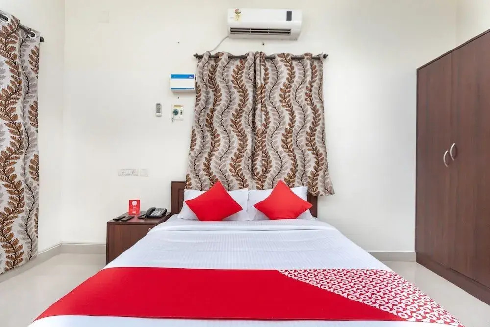 Skye Service Apartments By OYO Rooms