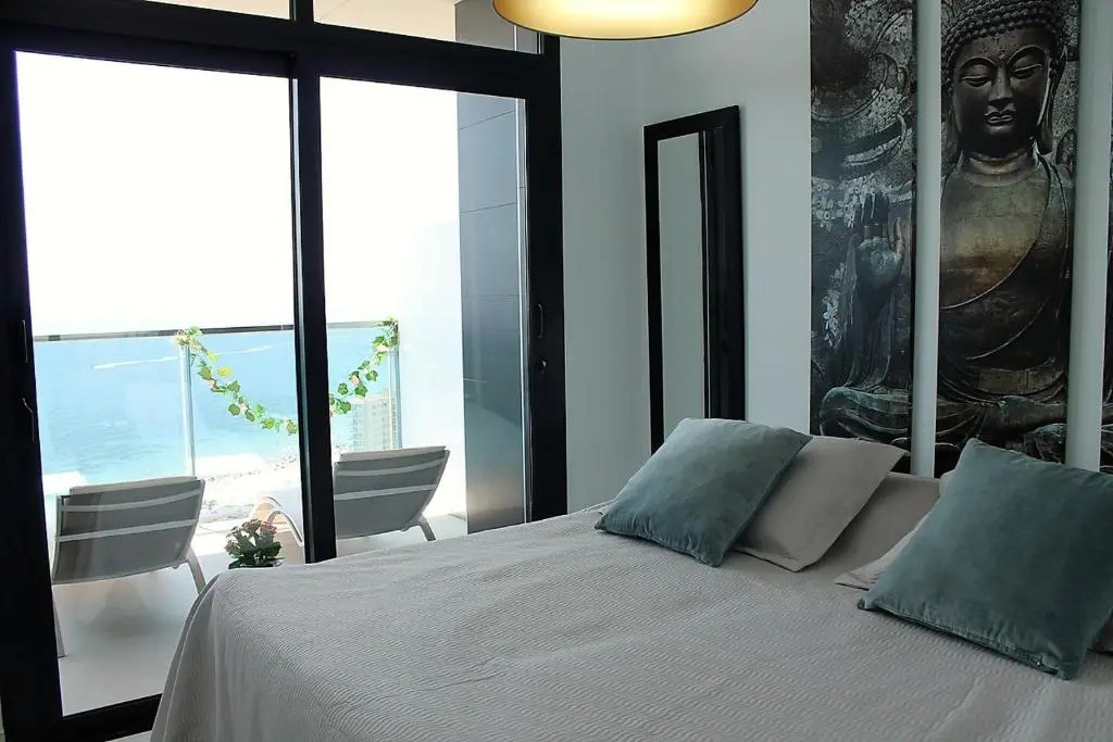 SUNSET DRIVE 128 Luxury Beach Retreat by CAR