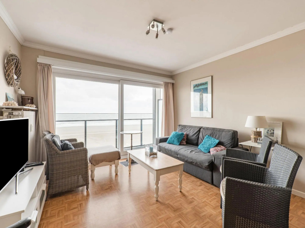 Seafront apartment in Blankenberge with balcony