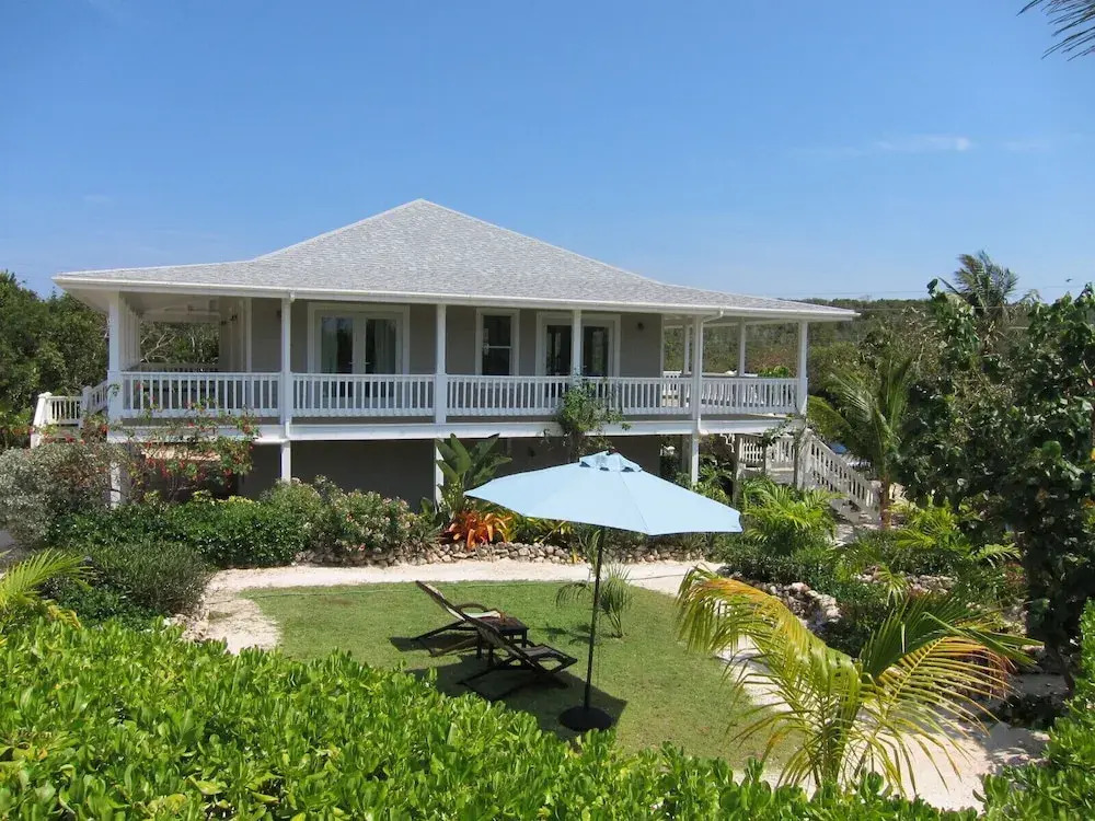 Spectacular Seaside: Boutique Resort On Beach