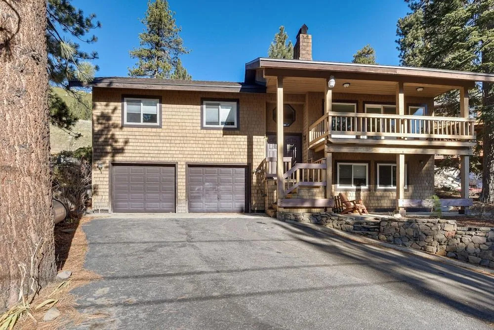 Donner Lake Delight