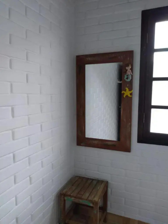 Apartamento com 2 quartos, piscina e churrasqueira, próximo à Praia do Itaguá