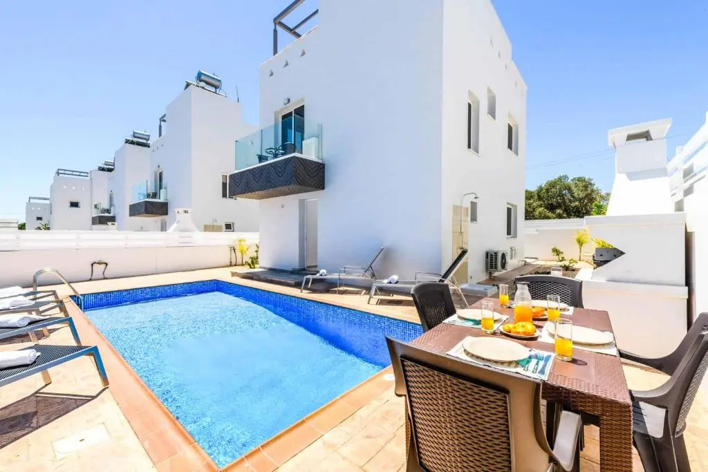 Nissi Residences Villa 4