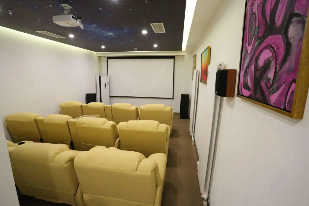Yijia Nascent State International Service Apartment