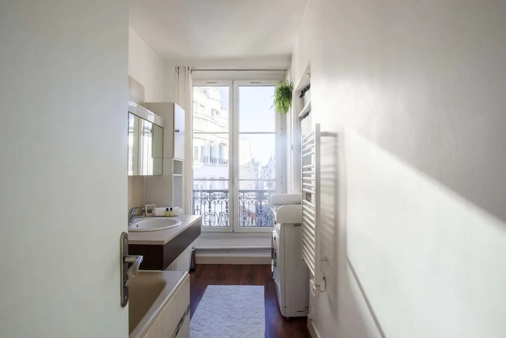 Super Cozy Home for up to 4 Guests in Les Halles