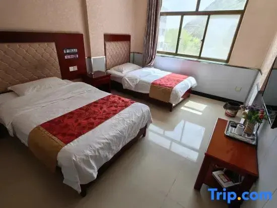 Yuzhong Fujia Hotel (Dingyuan Central Clinic)