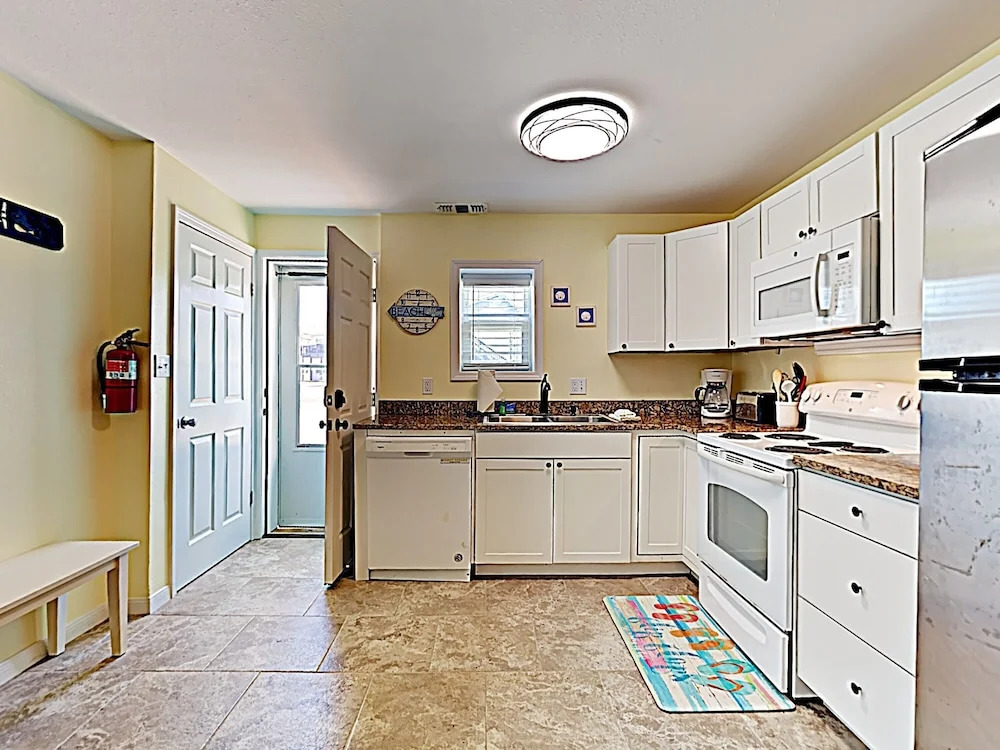 47 Sea Isle Village - One Bedroom Bungalow