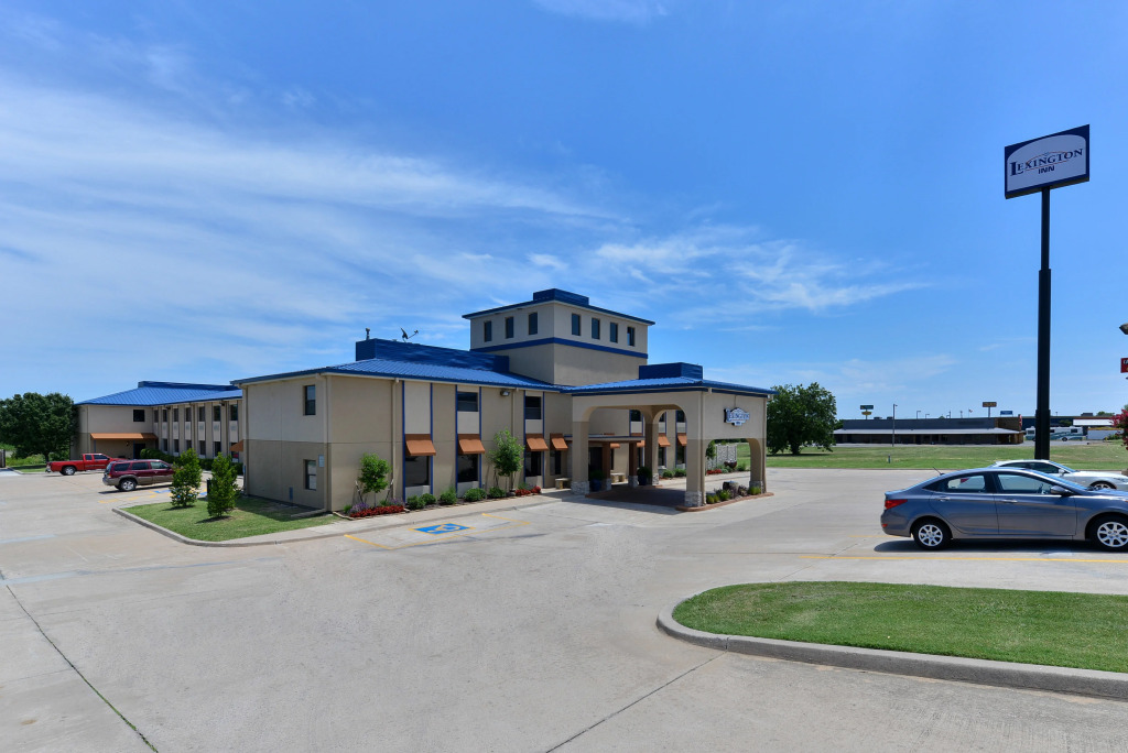 Baymont Inn & suites by Wyndham Ardmore I-35