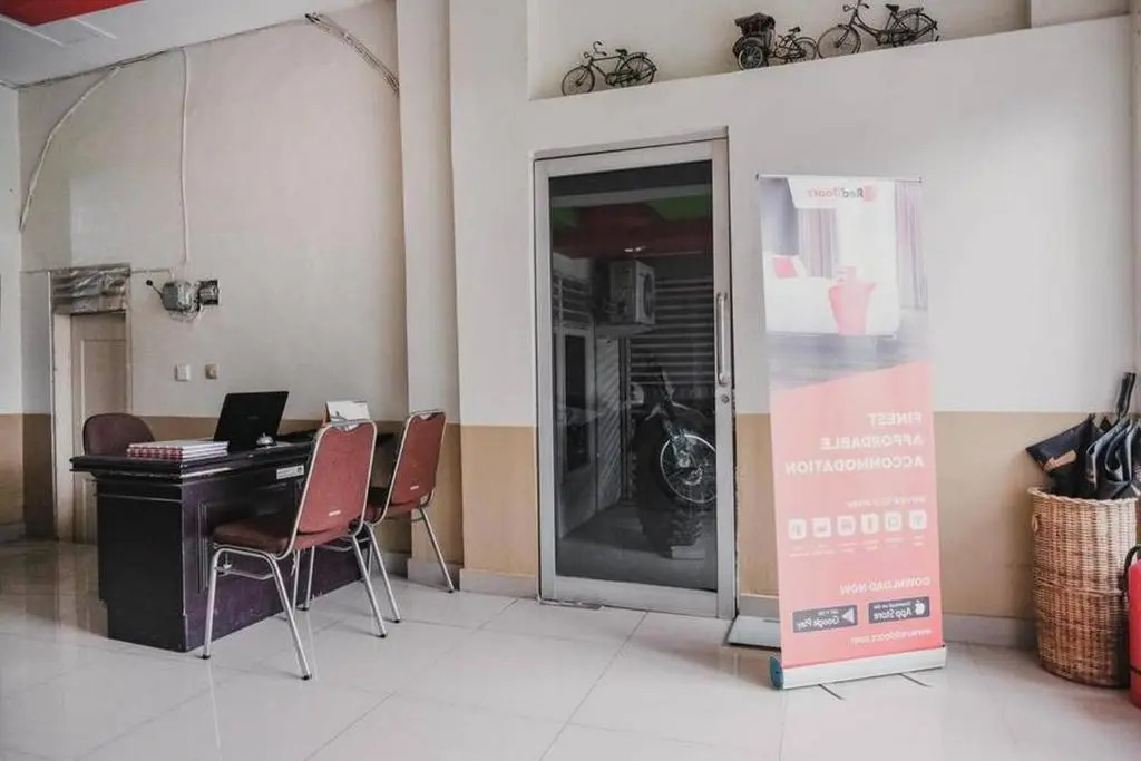 RedDoorz @ Jalan STM Medan