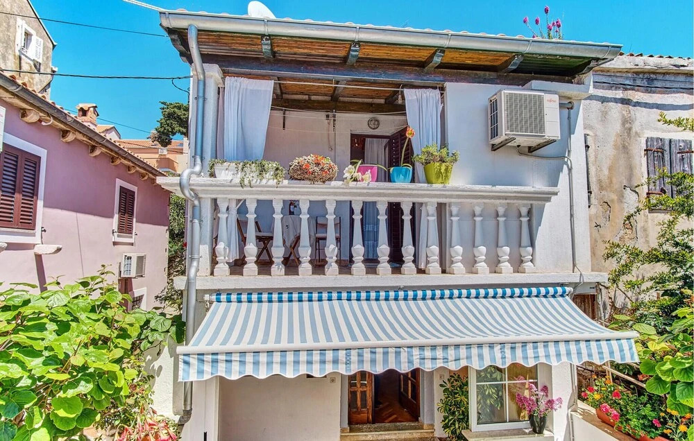 Beach Front Home In Mali Losinj With Wifi