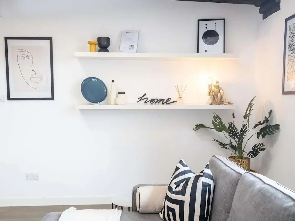 City View Three-bed Premier Apartment London