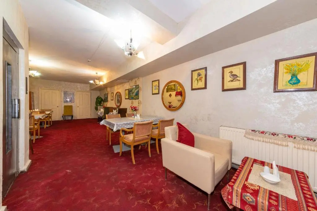 Ista Palace Hotel