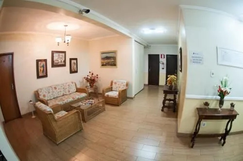 Rhuds Hotel