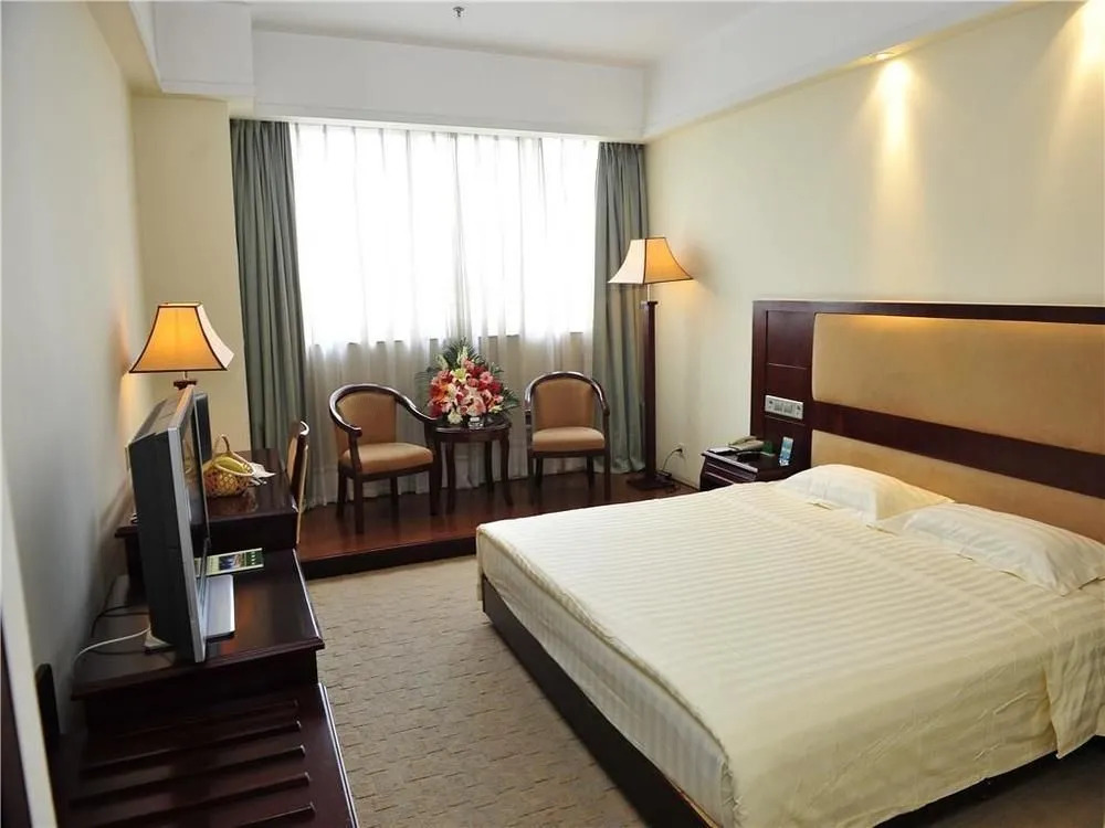 Kunming Greenlake View Hotel