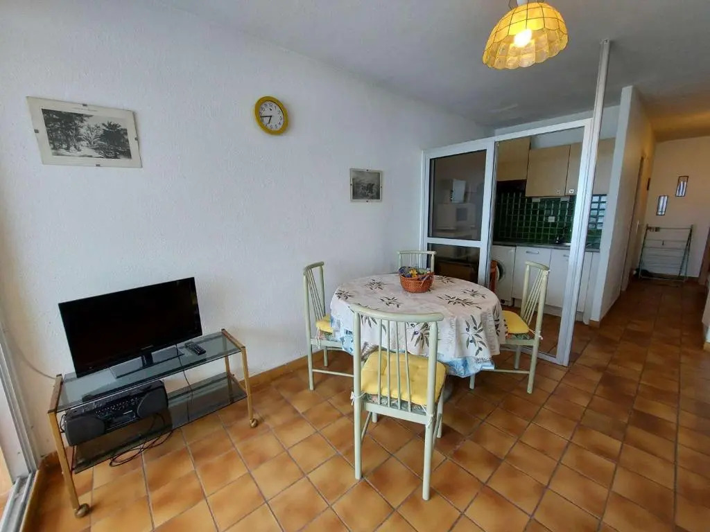 Appartement Le Grau d'Agde, 2 pièces, 6 personnes - FR-1-423-221