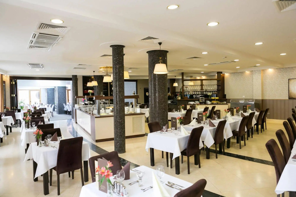 Colosseum Hotel