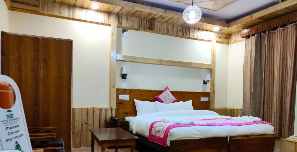CS Shhandella Hotel