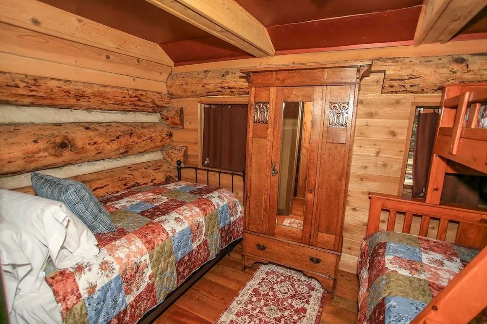 Bravo Big Bear Lodge One