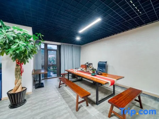Taizhou Riverview International Hote