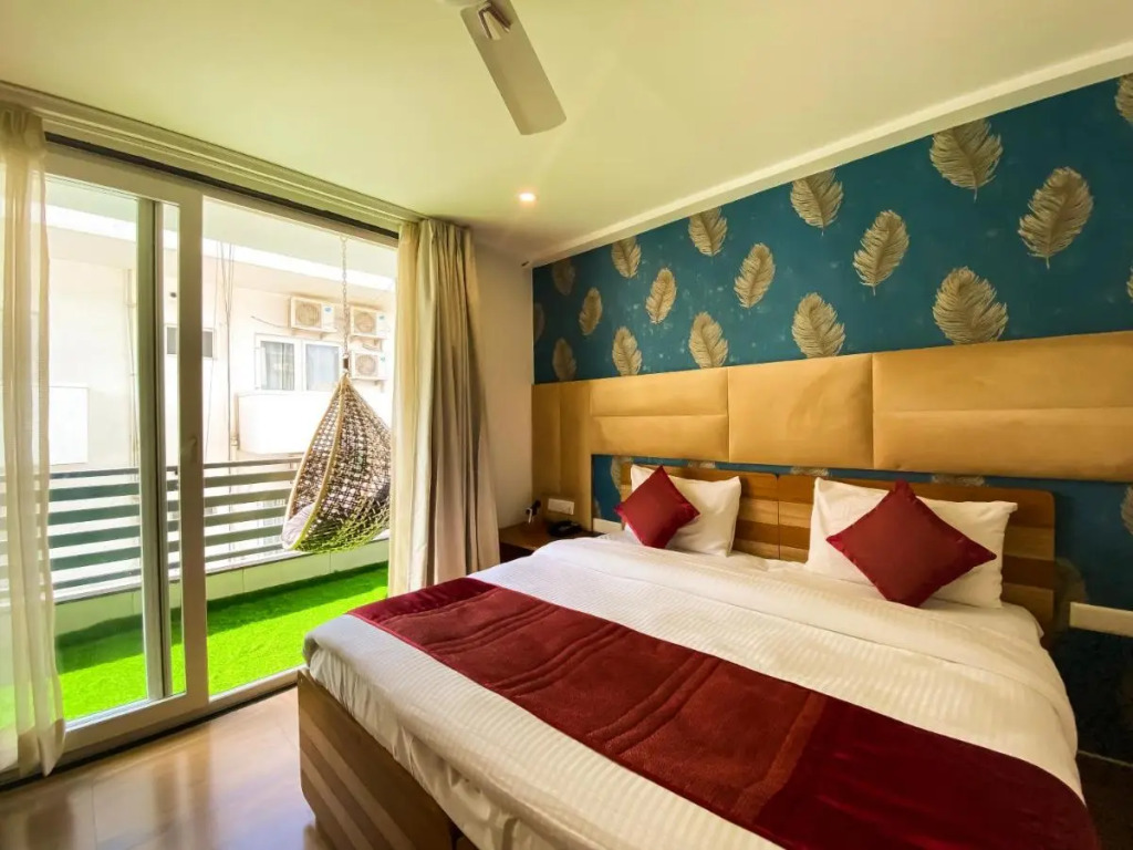 Sky Suites Huda City Center