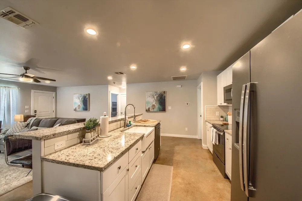 Sattler Haus Rr 464 2 Bedroom Home by RedAwning