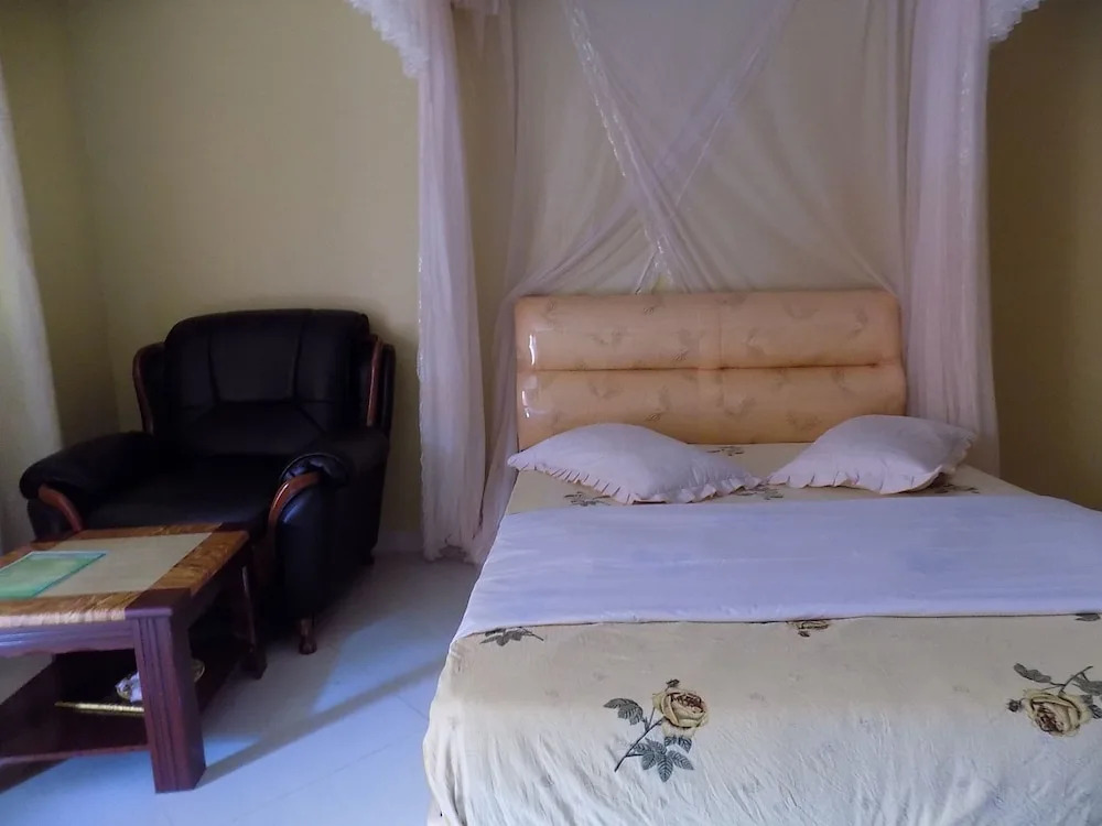 Tik Hotel Hoima