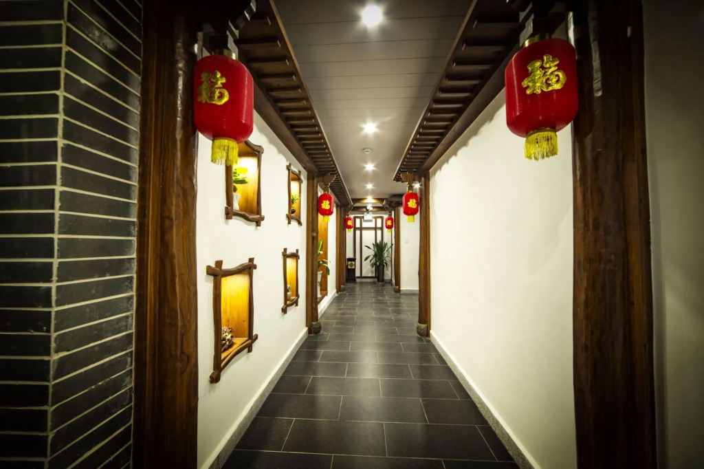 Lees Boutique Resort & Including free breakfast and free pick-up service