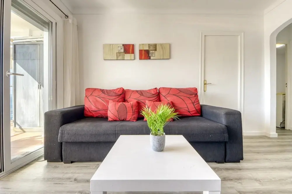 Apartment in Rosas Near Playa de Canyelles