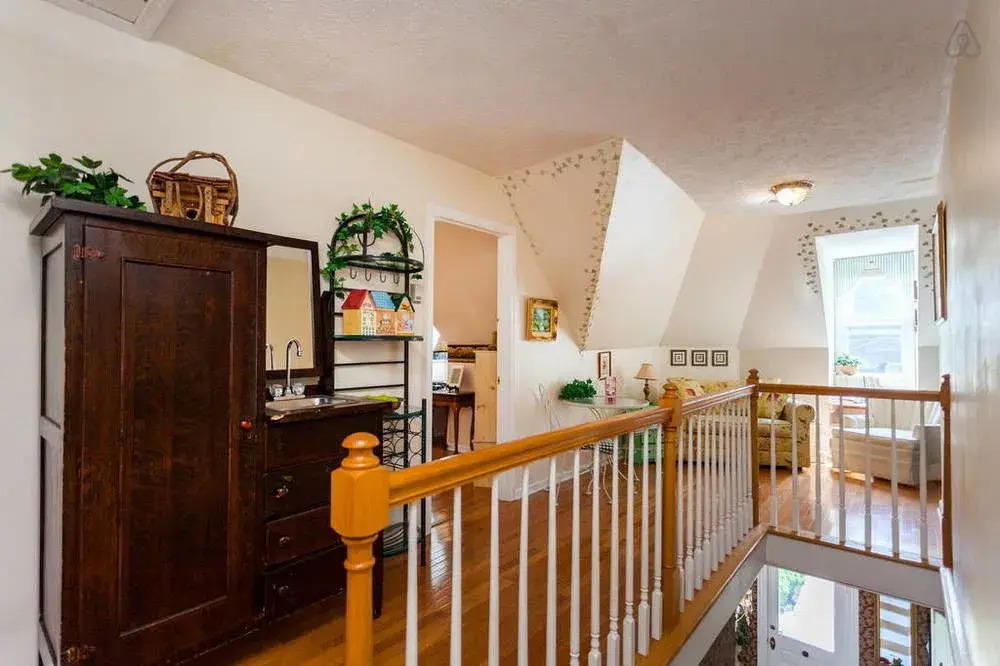 Carriage Lane Inn
