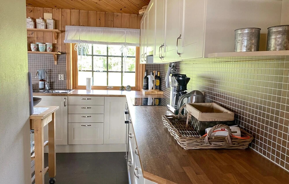 Nice Home in Stavang With 4 Bedrooms