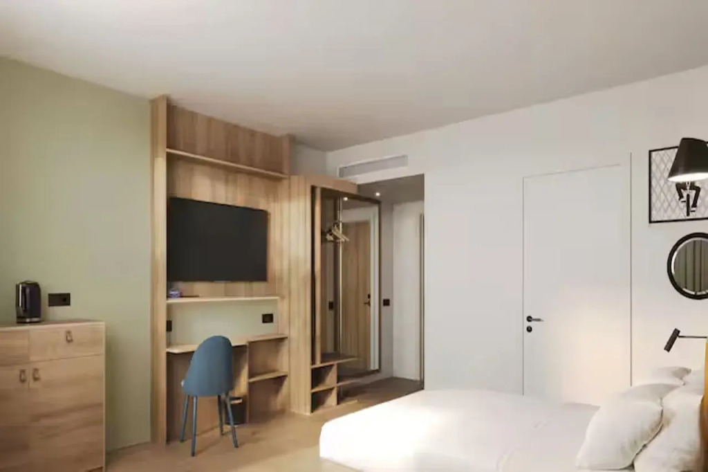 Hampton By Hilton Paris Charles De Gaulle Airport