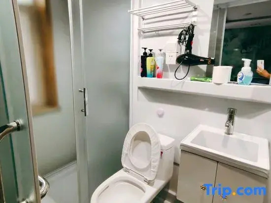 Yaoyi Apartment (Beijing Life Science Park Metro Station)