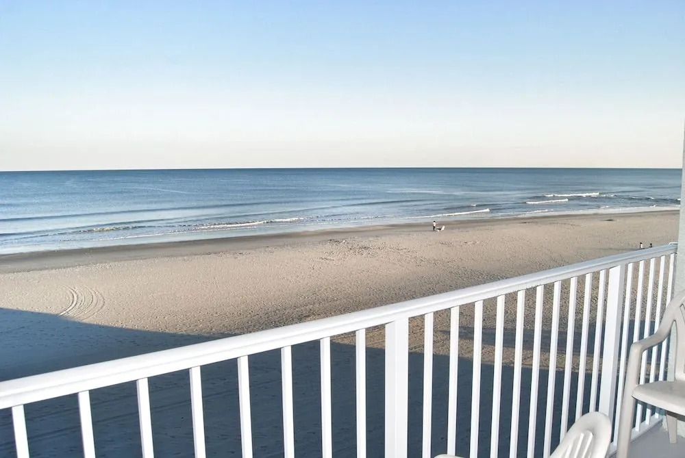 Sands Beach Club 318 - 2 Br Condo
