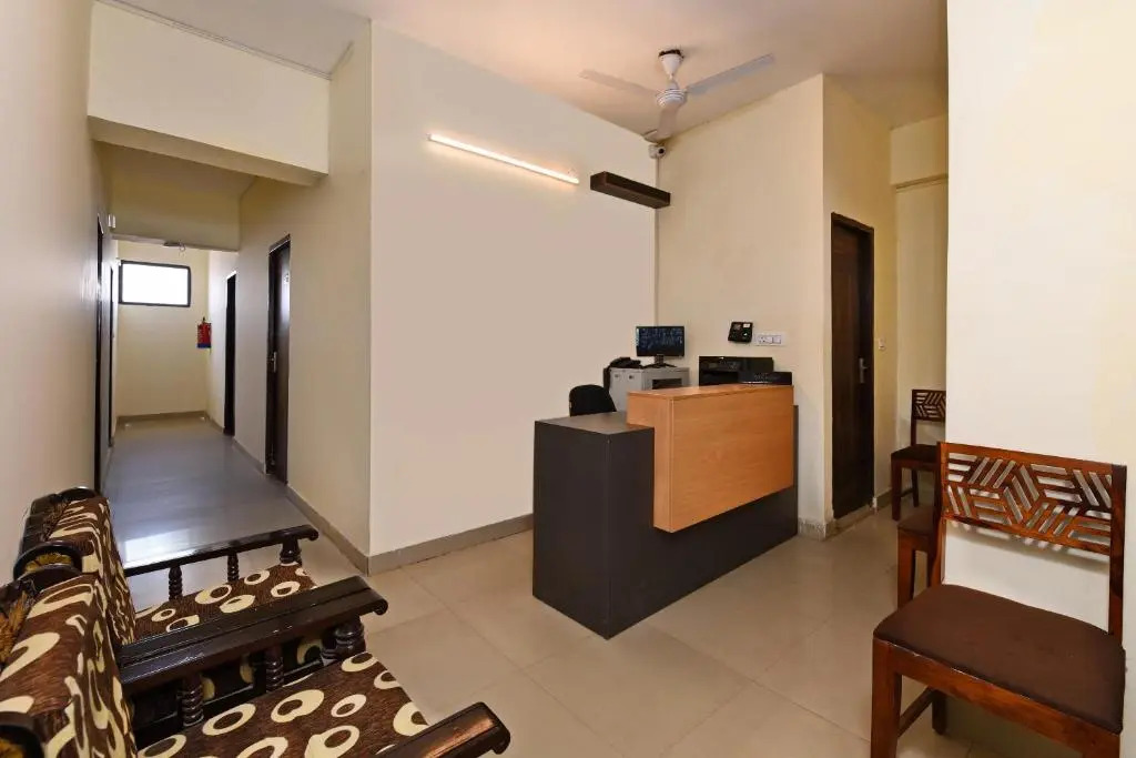 OYO Flagship 42752 Greenfield Colony