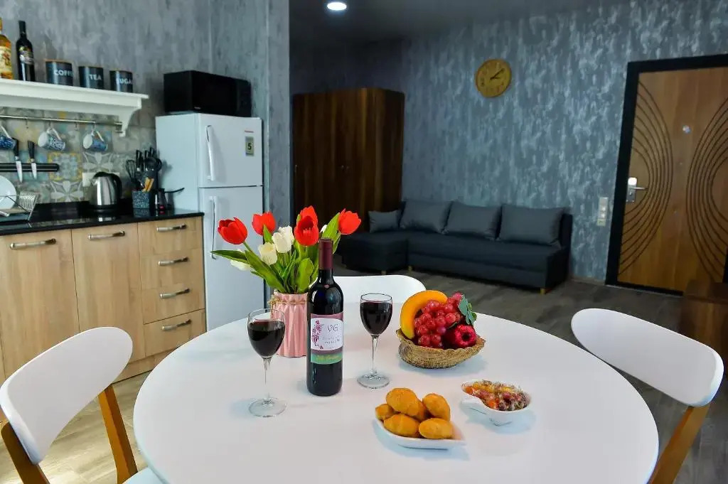 LIONS APARTMENT